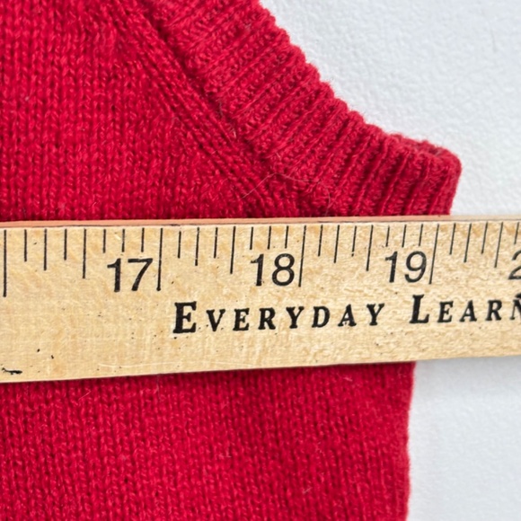 VTG Woolrich Christmas Sweater Vest M Red Zip Deer Fair Isle Holiday Nordic Ski - Picture 7 of 8